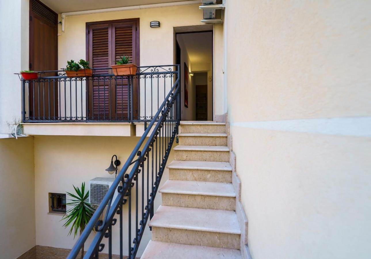 Guest Friends Apartment Trapani Exterior photo