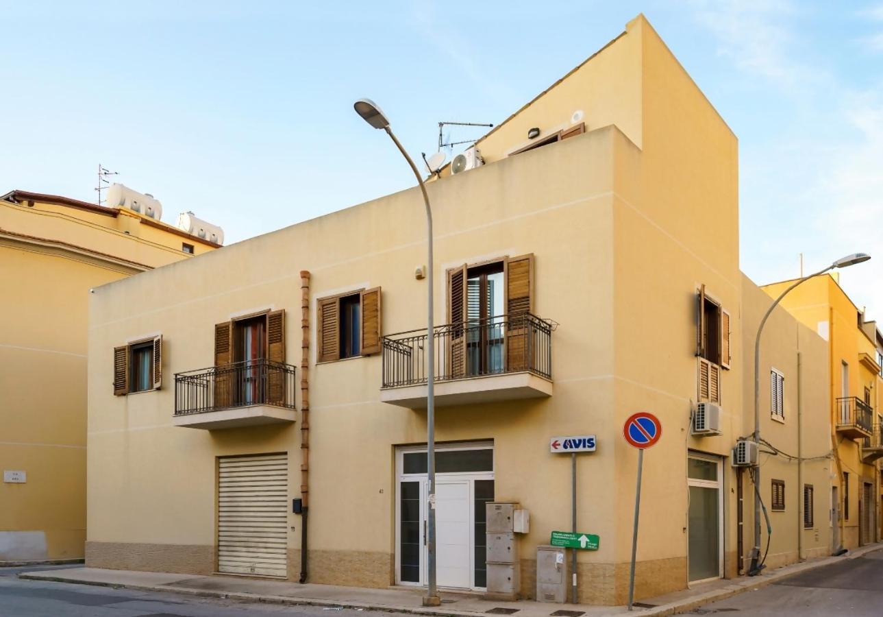 Guest Friends Apartment Trapani Exterior photo